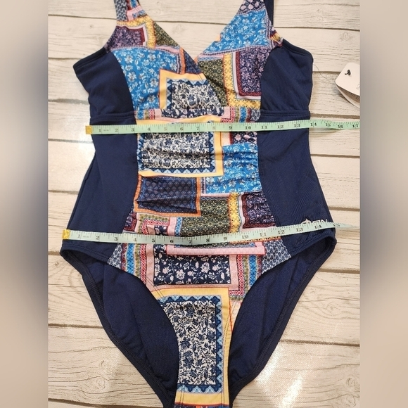 NWT Dolfin Swimwear One Piece Byzantine Print Panel V Neck Tummy Control Sz 14 - Picture 10 of 15